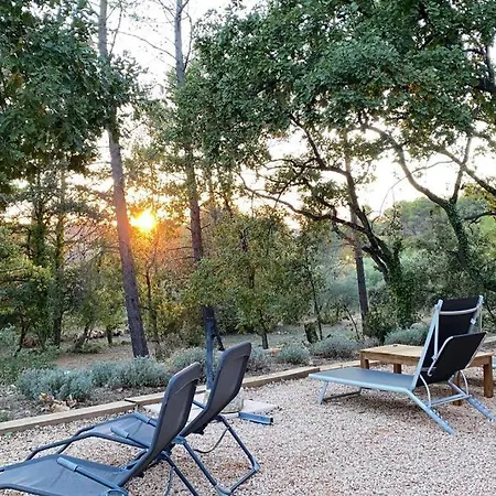 Beautiful 17th Century Bastidon In Provence