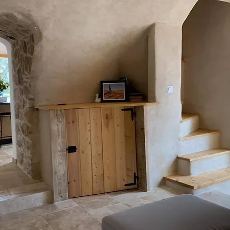 Beautiful 17th Century Bastidon In Provence Draguignan